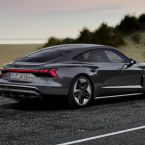 Audi RS e-tron GT chiến mã xe điện tuyên chiến với Tesla Model S Plaid