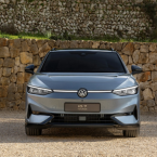 Volkswagen công bố mẫu wagon điện đầu tiên ID.7 Tourer