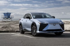 Lexus thêm các phiên bản khác cho dòng RZ năm 2024