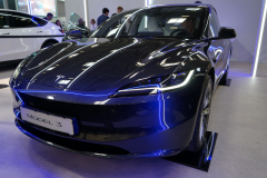 Tesla Model 3 Highland được nâng cấp đèn chiếu sáng công nghệ mới