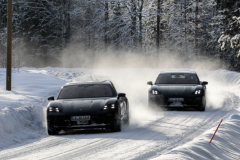 Porsche tiết lộ Taycan thế hệ mới qua đoạn video teaser