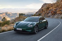 Porsche Taycan 2025 ra mắt, công suất đạt 938 mã lực, pin lớn 105 kWh, giá từ 2.4 tỷ đồng