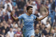 Những tiền vệ trụ hay nhất thế giới ở thời điểm hiện nay