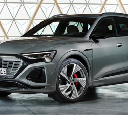 Q8 55 e-tron quattro