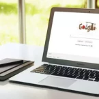 Chơi game "thần lùn giữ vườn" ngay trên trang chủ Google