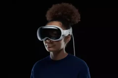 Apple sẽ phát hành phiên bản kính Vision Pro giá rẻ vào cuối năm 2025?