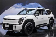 Đánh giá nhanh Kia EV9 GT-Line 2024 - "Siêu phẩm" sẽ sớm về Việt Nam, giá khoảng 3.12 tỷ đồng