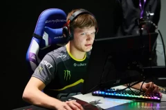 CSGO: Tất cả về cài đặt, crosshair và viewmodel của S1mple