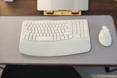 Cận cảnh Wave Keys, bàn phím công thái học vừa ra mắt của Logitech có giá 2,4 triệu đồng