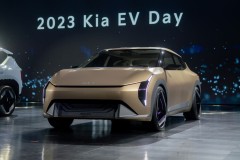 Sedan điện Kia EV4 lùi lịch lăn bánh sang 2025