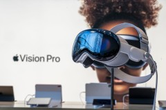Apple công bố giá bán kính Vision Pro tại một số thị trường