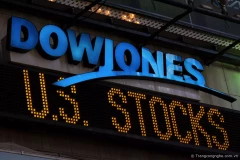 Chỉ số Dow Jones lao dốc giữa lo ngại suy thoái kinh tế