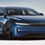 Lucid Motors sẽ thêm các ứng dụng nghe nhạc của Apple và Amazon mặc định lên xe