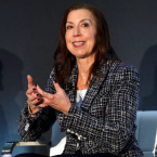 Chrysler sẽ ra mắt mẫu xe điện đầu tiên trên nền tảng Airflow Concept trong năm 2025