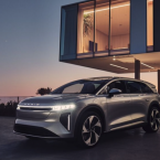 Ra mắt mẫu xe SUV Lucid Gravity công suất 800 mã lực và quãng đường đi được 708 km