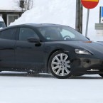 Porsche Taycan 2024 thử nghiệm thực tế chạy được 587km cho một lần sạc