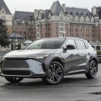 Doanh số bán xe điện của Toyota tụt dốc, Hyundai và Kia vượt lên mạnh mẽ