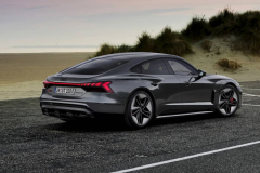 Audi RS e-tron GT chiến mã xe điện tuyên chiến với Tesla Model S Plaid