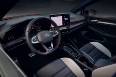 Volkswagen công bố kế hoạch tích hợp trợ lý ảo AI ChatGPT vào xe hơi