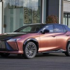 Lexus RZ 300e ra mắt, phiên bản FWD của RZ 450e, phạm vi hoạt động 599 km