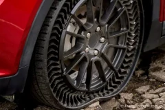 Michelin lần đầu tiên trình làng khái niệm lốp không hơi trên thế giới