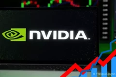 Nvidia trở thành nhà sản xuất chip đầu tiên đạt giá trị thị trường 1 nghìn tỷ USD