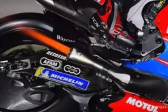 Nguyên nhân ống xả phát ra tiếng nổ (Backfire) và hướng xử lý