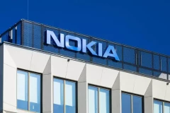 Nokia sẽ bán điện thoại cũ tân trang và loại bỏ phụ kiện khỏi hộp sản phẩm