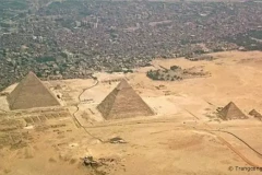 Thực tế kim tự tháp không chỉ có 4 mặt