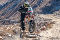 Royal Enfield ra mắt “xế phượt” thuần điện Him-E dựa trên Himalayan 452