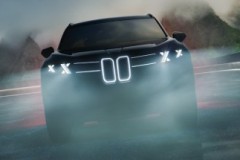 BMW hé lộ mẫu xe điện iX5 trước ngày ra mắt