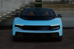 Ferrari Luce cháy hàng tại Trung Quốc bất chấp tranh cãi về thiết kế