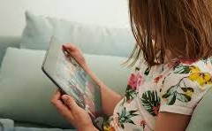 Khuyến nghị bảo vệ trẻ em trên mạng xã hội từ các chuyên gia