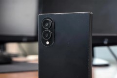 Rò rỉ hình ảnh mẫu Galaxy Z Fold8 với màu đen