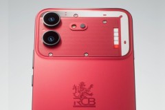 Thiết kế của Nothing Phone (4b) phiên bản RCB chính thức được công bố