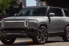 Rivian R1S 2027 ra mắt với ghế captain's chairs ở hàng ghế thứ hai