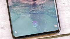 Mở hộp Lava Blaze Curve 5G: Thiết kế như flagship mà giá chỉ 5 triệu đồng