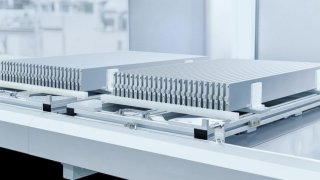 Trung Quốc đặt mục tiêu phổ cập pin thể rắn vào năm 2030