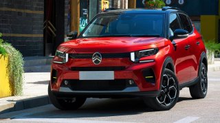 Stellantis dựa vào hatchback giá rẻ và đối tác Trung Quốc để cứu mảng xe điện