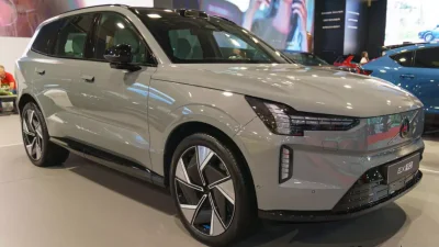 Volvo EX90: Thiết kế nội thất và tính năng vượt trội của SUV điện hạng sang