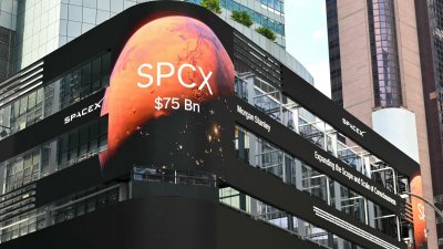 SpaceX tiếp tục tăng trưởng mạnh mẽ sau ngày giao dịch thứ hai