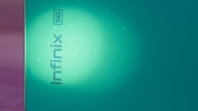 Mở hộp Infinix Hot 70 Pro: thiết kế ấn tượng và tính năng độc đáo