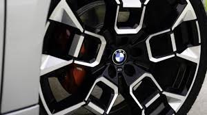 BMW iX3 2026: SUV điện mới với công nghệ ấn tượng