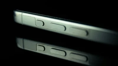 iPhone 15 Pro: Đánh giá chất lượng titanium sau 3 năm sử dụng