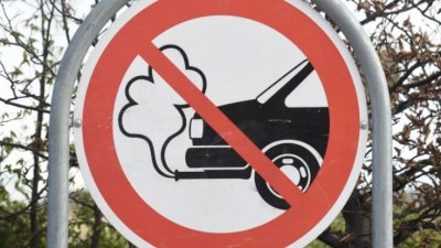EU nới lỏng lệnh cấm động cơ đốt trong 2035, hãng xe châu Âu có thêm thời gian