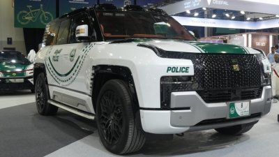 Yangwang U8 1.197 mã lực gia nhập đội tuần tra cảnh sát Dubai
