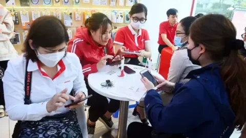 Tin nhắn, cuộc gọi rác vẫn hoành hành dù hàng triệu SIM bị khóa: Vì sao?