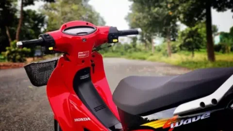 Huyền thoại Future 2 độ full style Wave 125i của dân chơi miền Tây