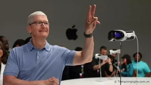 Giá bán hơn 80 triệu, Apple vẫn muốn người dùng "chi 2 lần tiền" nếu muốn đeo Vision Pro lên đầu
