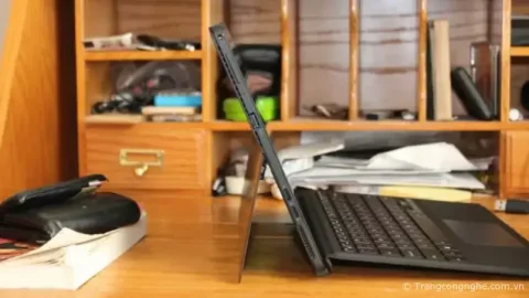 Đánh giá Dell Latitude 5290 2-in-1. Laptop 2 trong 1 bàn phím rời cao cấp